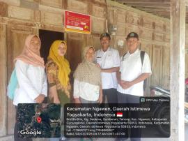 Tingkatkan Transparansi Bansos, Kalurahan Tancep Tuntaskan Pemasangan Stiker Keluarga Miskin